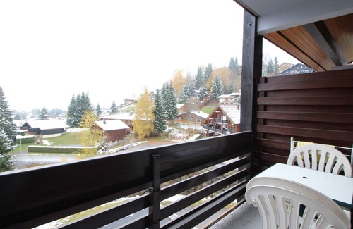 Les Carroz-d'Araches Apartment | Cozy Studio for 4, Ski-In/Ski-Out, Balcony with Village Views