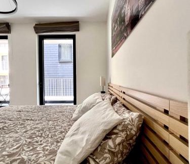 Ilot Sacre Apartment | Cozy Studio 2 min from Grand Place