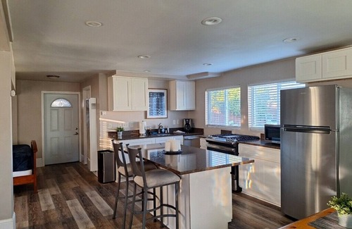 Citrus Heights Apartment | Cozy Studio in Soothing Citrus Heights with WiFi, AC
