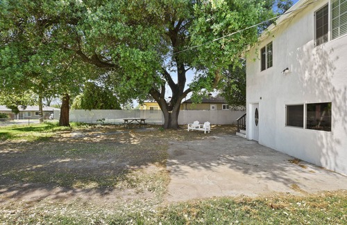 Citrus Heights Apartment | Cozy Studio in Soothing Citrus Heights with WiFi, AC