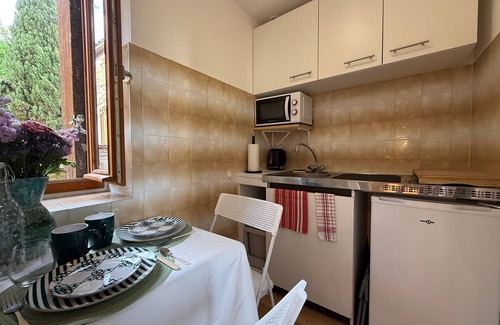 Excideuil Apartment | Cozy studio in the heart of Excideuil with wifi and pets allowed