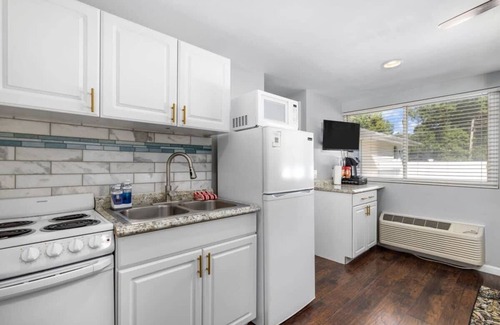 Imperial Apartment | Cozy Studio in the Heart of Downtown Kimmswick