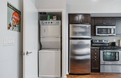 Bathurst Quay House | Cozy Studio in the heart of Toronto