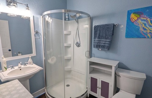 Yuba City Apartment | Cozy studio in Yuba City with AC, WiFi
