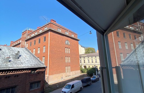 Kamppi Apartment | Cozy Studio Near Kamppi Metro, Hietaranta Beach!