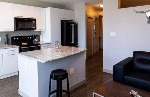North Central Edmonton Apartment | Cozy Studio: Skyline Views near Churchill Square