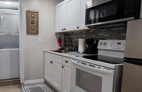Lakeland Apartment | Cozy Studio !