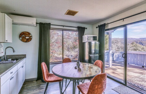 Ahwahnee Apartment | Cozy Studio w/Well-Being Retreat: Near Yosemite!