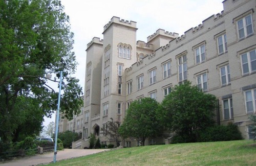 Salina Apartment | Cozy Suite inside Historic Marymount College