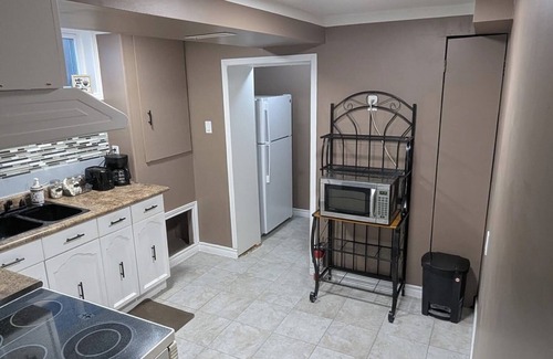 Durham Region House | Cozy Suite | Perfect for Friends & Family