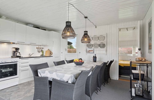 Næs House | Cozy summer house close to the beach