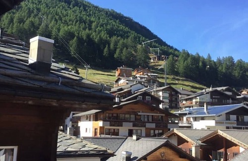 Saas-Fee Apartment | Cozy top floor apartment with stunning views