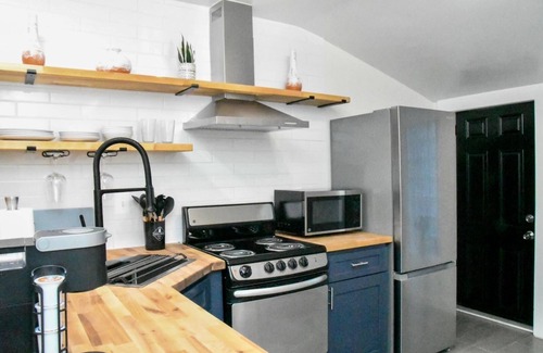 Federal Hill House | Cozy townhome located in Baltimore historic Federal Hill
