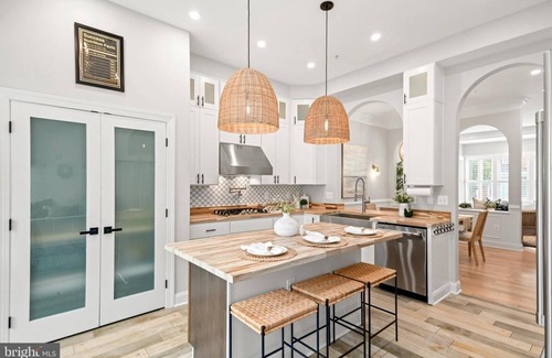 Urbana House | Cozy townhome with WiFi and AC in charming Frederick