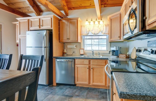 Tuftonboro House | Cozy Tuftonboro Home w/Deck - Walk to Beaches!