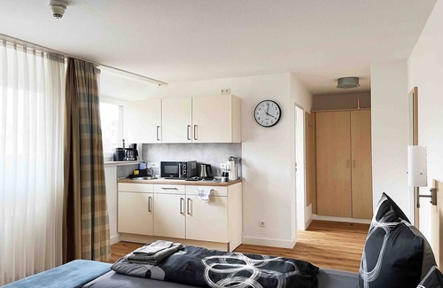 Munster Apartment | Cozy two bed studio with kitchen | home2share