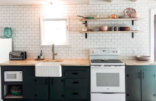 Cisco House | Cozy up at Pirate's Cove on the water!