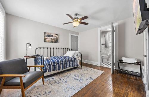 Bonnycastle Apartment | Cozy & Updated Unit in the Heart of the Highlands
