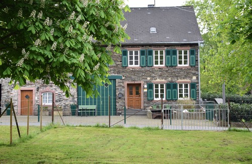 Andel Apartment | Cozy vacation apartment in an old quarry stone house