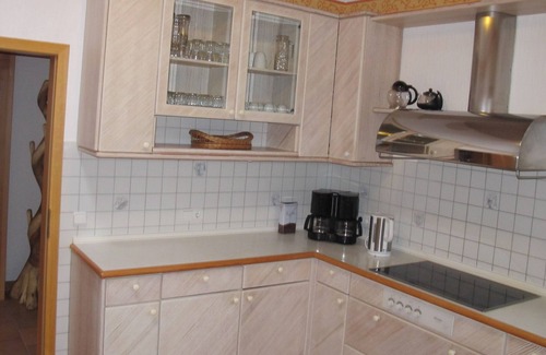 Jesberg Apartment | Cozy vacation apartment 200 sqm for up to 10 people, 6 bedrooms, near A49