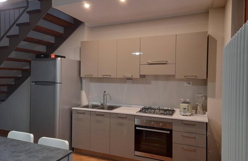 Neive House | Cozy vacation home for 10 people