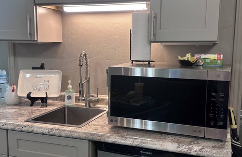 Gilmer Apartment | Cozy vineyard studio with peaceful pond views.