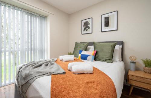Preston Apartment | Cozy Waterfront Apartment - Free Parking & Wi-Fi
