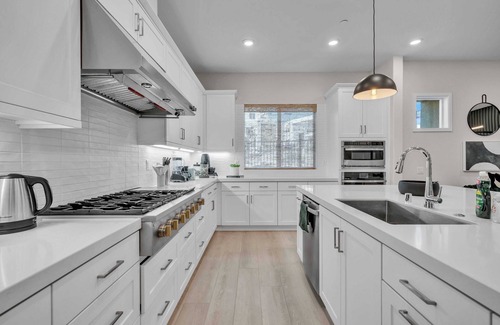 Stevenson Ranch House | Cozy Wfh 5B Retreat｜ Garage Available｜Flex Stays｜Newly Renovated #42321
