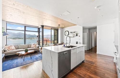 Gastown Apartment | Cozy Yet Stylish 2-Bedroom Suite in the Heart of Vancouver