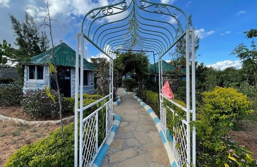 Machakos Apartment | Cozy1-bedroom with WIFI, Pool in enchanting Machakos 3