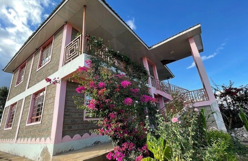 Machakos Apartment | Cozy1-bedroom with WIFI, Pool in enchanting Machakos 3
