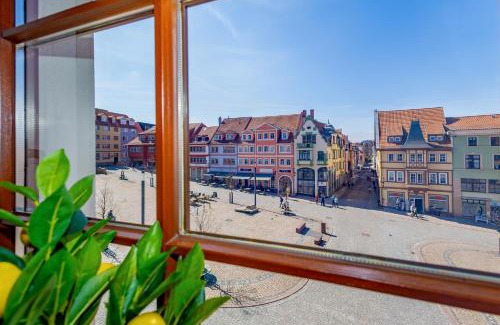 Gotha Apartment | CozyHome Hauptmarkt Apartments