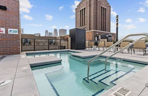 Warehouse District Apartment | CozySuites NLG - Modern 2BR condo #15