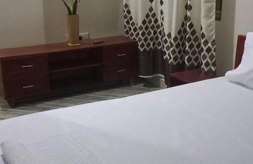 Mbezi House | CR 74 GOBA LODGE