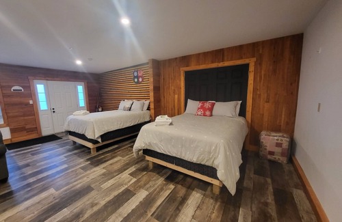 Central Hainesville Hotel | Crabbe Mountain Inn