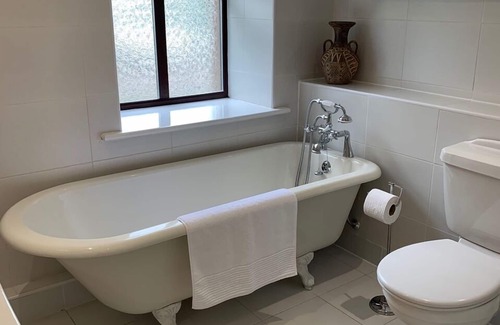 Netherley Bed & Breakfast | Crawfield Grange