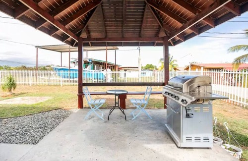 El Combate House | Create unforgettable memories at our unique hexagonal villa with private pool.