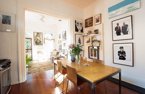 Esplanade Ridge House | Creative Gallery, Radiant Lofty Sunlit 1 Bedroom 2 Guest Apt- 19STR-17055