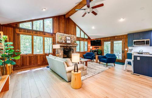 Pocono Pines House | Creek Access and Deck Family Pocono Pines Cottage