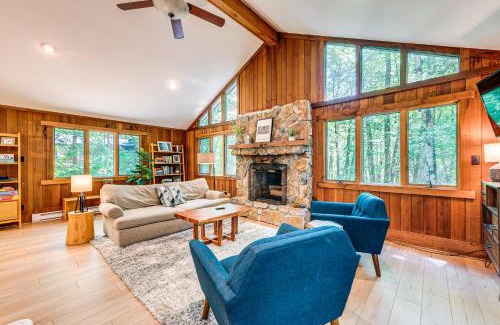 Pocono Pines House | Creek Access and Deck Family Pocono Pines Cottage