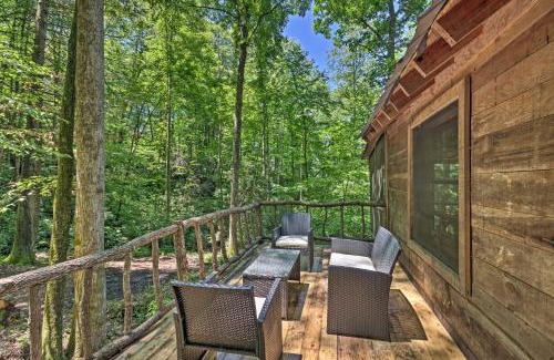 Barnardsville House | Creekside Cabin with Deck in Pisgah Forest!