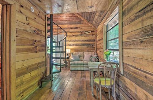 Barnardsville House | Creekside Cabin with Deck in Pisgah Forest!