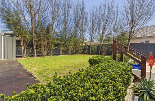 Curlewis House | Creekside Curlewis- Family holiday house for 12. Wineries, Beaches, Parks