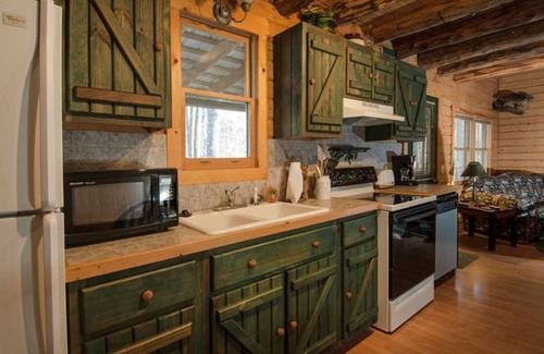 Bryson City Cabin | Creekside Family Getaway! Can't get any closer to the water than this!