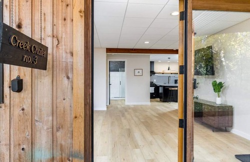 Taku - Campbell House | Creekside Getaway: On the Creek in Anchorage