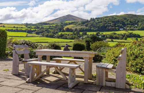 Maughold House | Creggan - a large coastal family holiday home