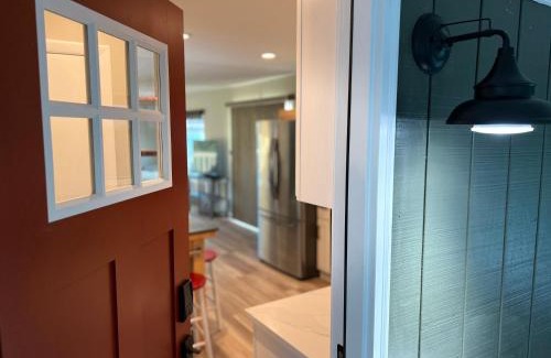 Quincy House | Crescent Bar Waterfront Home- Private Beach, Water Views, Hiking, Golf, Live Concerts
