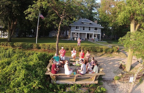 Waverly Beach Cottage | Crescent Beach (Ontario/Buffalo) Lake Front Cottage - 3 bedroom - sleeps 6