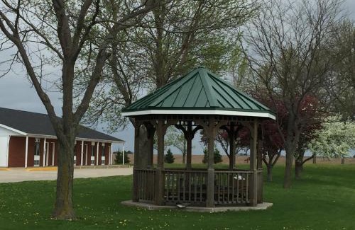 Williamsburg Hotel | Crest Country Inn