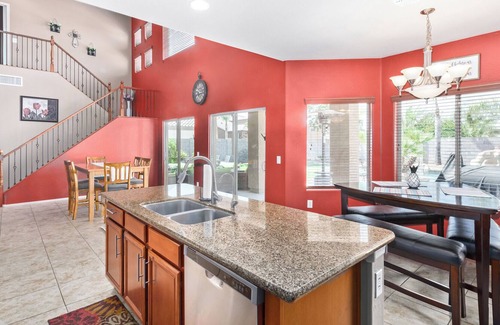 Florence House | Crestfield Manor Country Oasis
